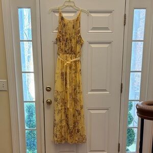Elegant Floral Yellow Maxi Dress